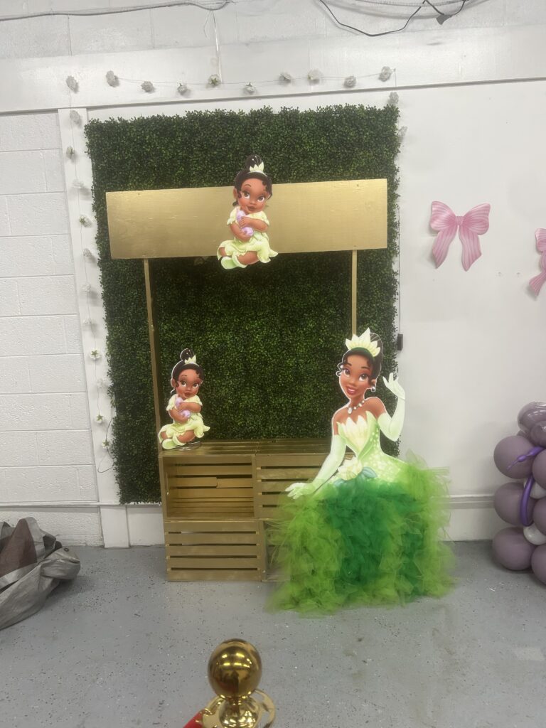Solid Gold Treat Display rental